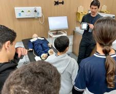 Rota da Inovação leva alunos da rede estadual para conhecer ambientes inovadores