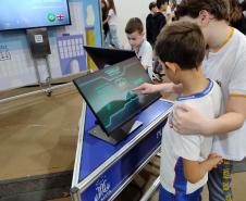 Rota da Inovação leva alunos da rede estadual para conhecer ambientes inovadores