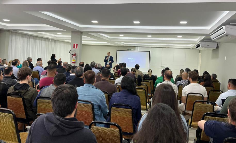 Estado mostra ações para modernizar municípios em fórum de cidades inteligentes