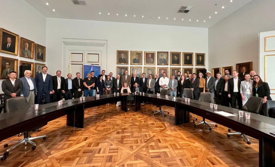 Estado reúne entidades para discutir governança do Sistema Paranaense de Inovação